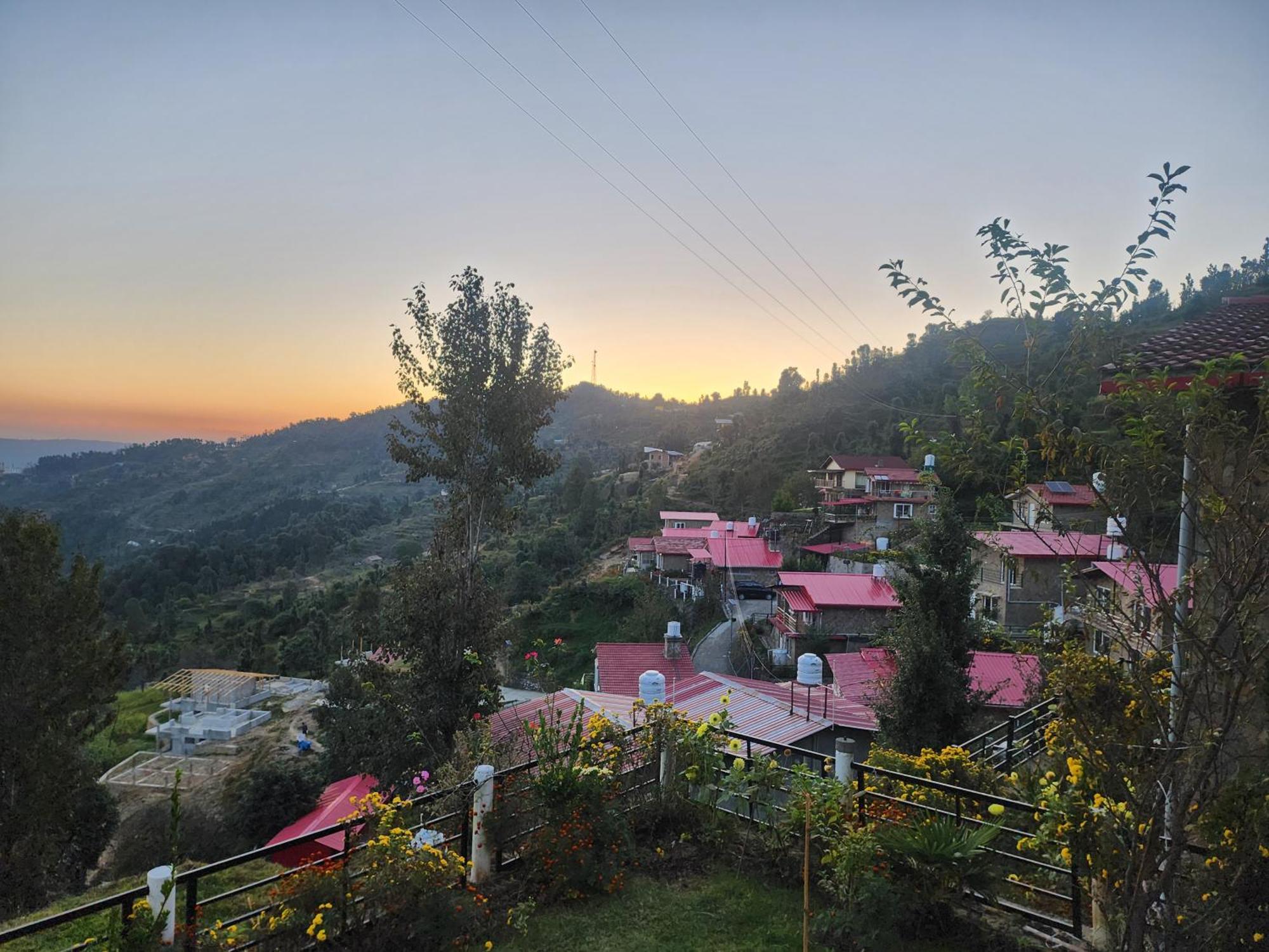 Indus Valley Mukteshwar Villa Exteriör bild