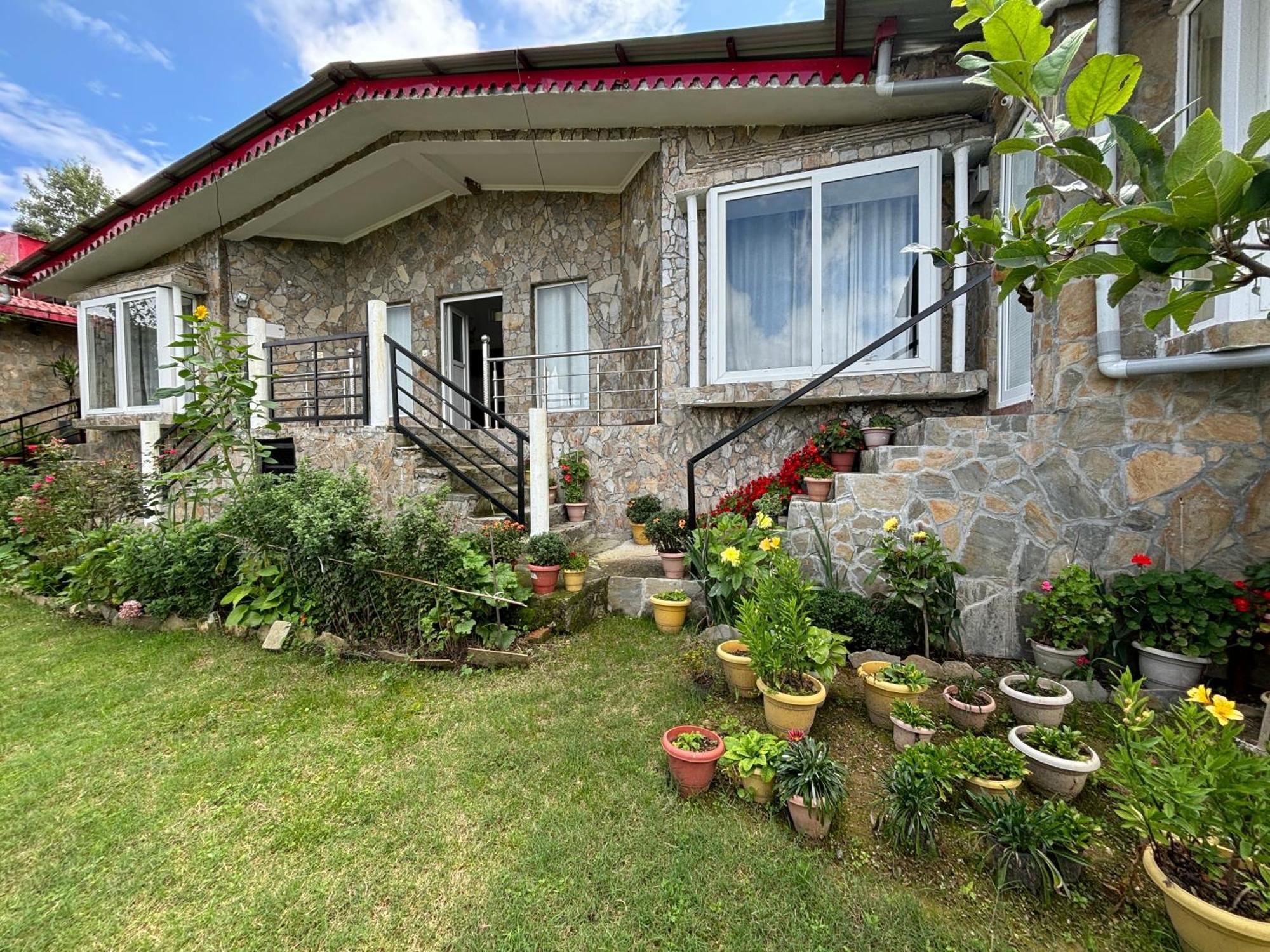 Indus Valley Mukteshwar Villa Exteriör bild